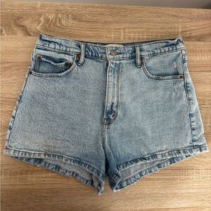 Abercrombie High Rise Mom Short